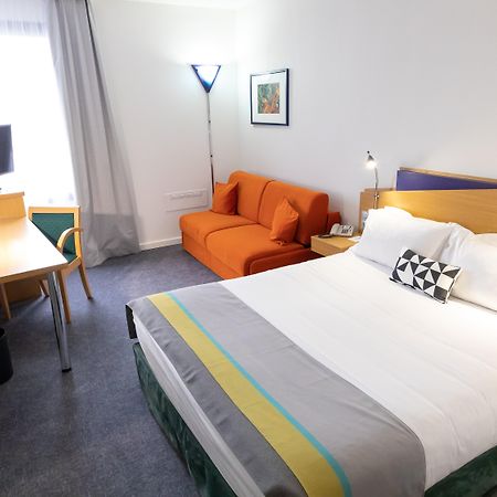 Holiday Inn Express Arras By Ihg Exterior foto