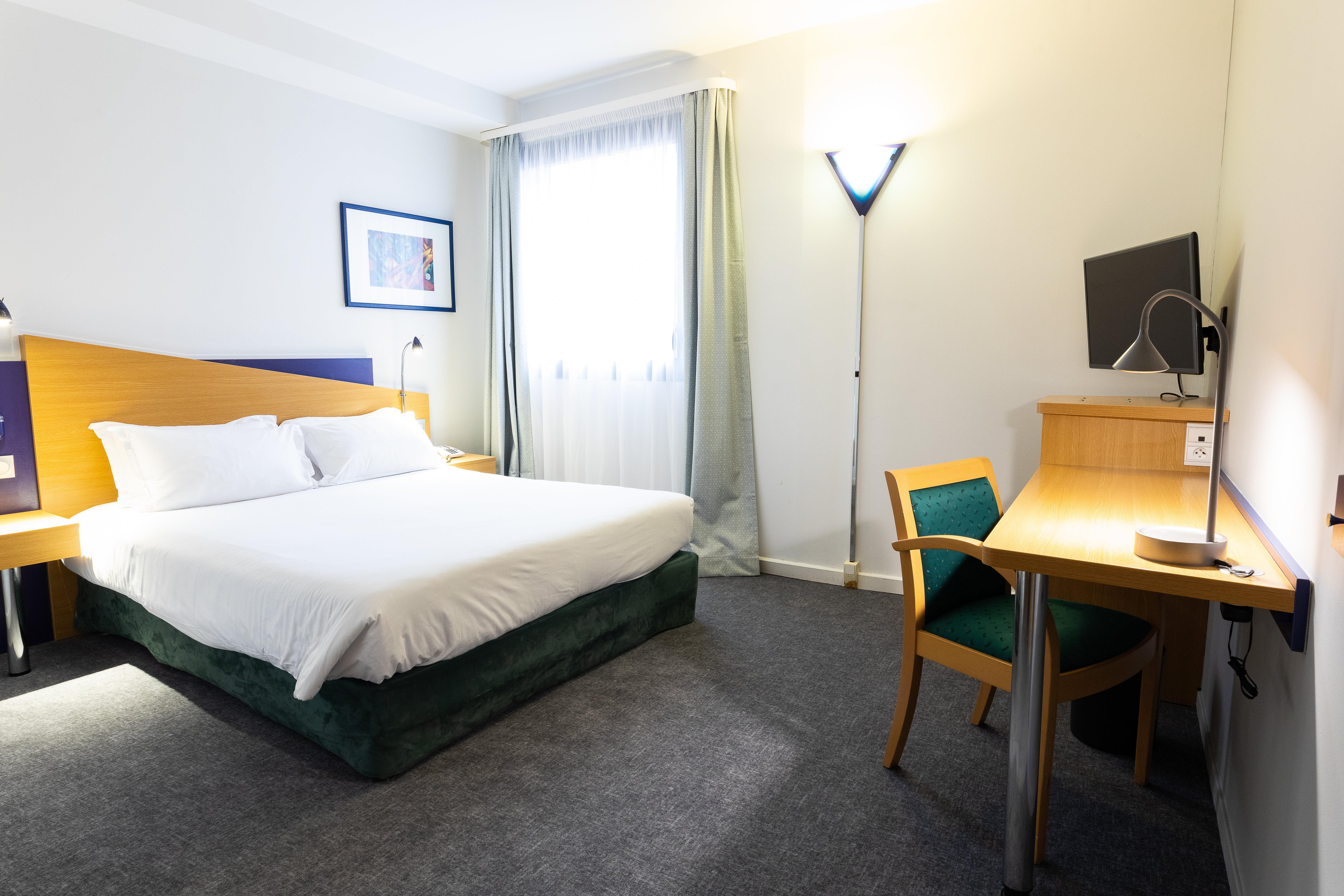 Holiday Inn Express Arras By Ihg Exterior foto