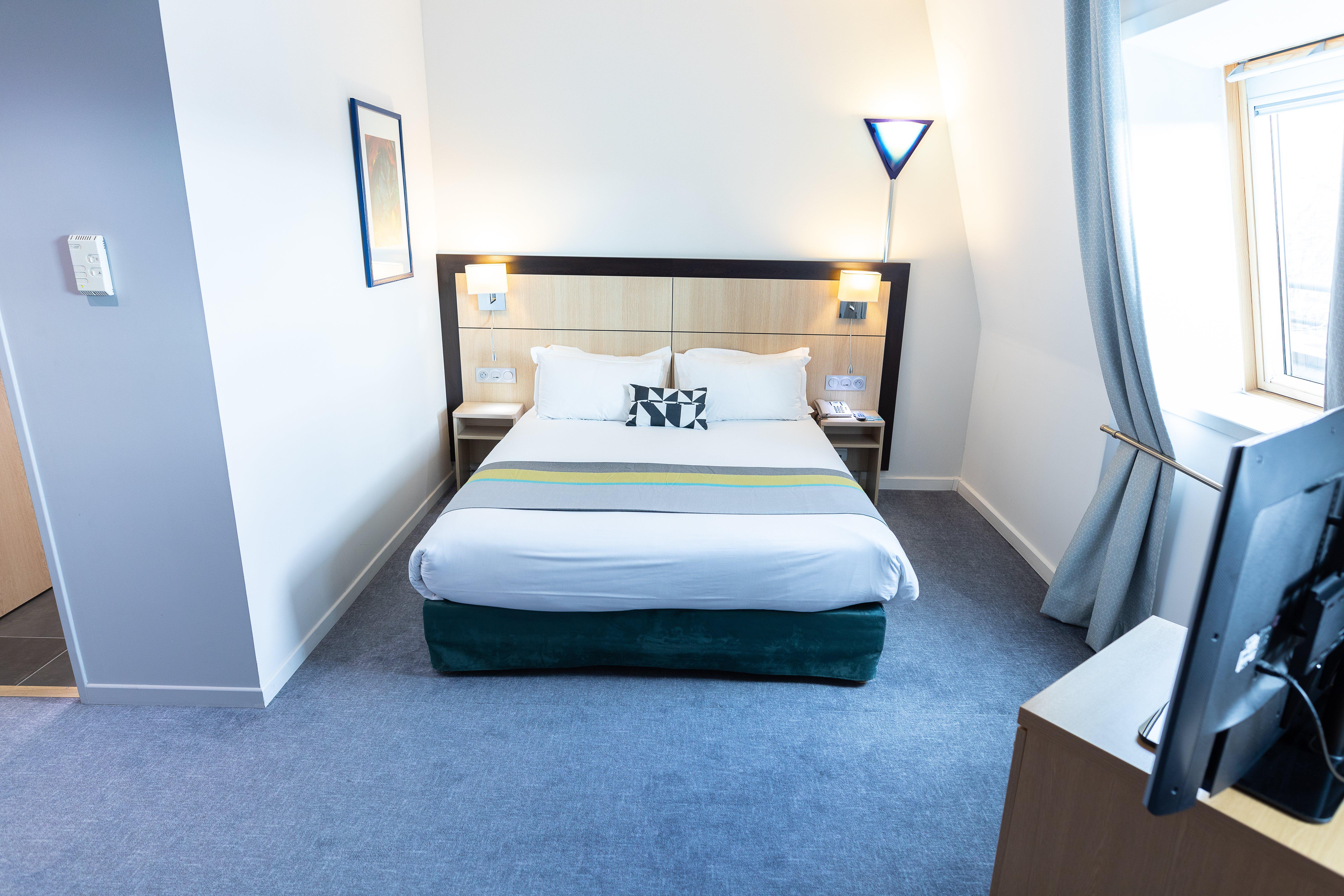 Holiday Inn Express Arras By Ihg Exterior foto